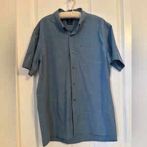 Hurley -  Turquoise Blue Short-Sleeve Button-Down Shirt w/pocket.  Size XL
